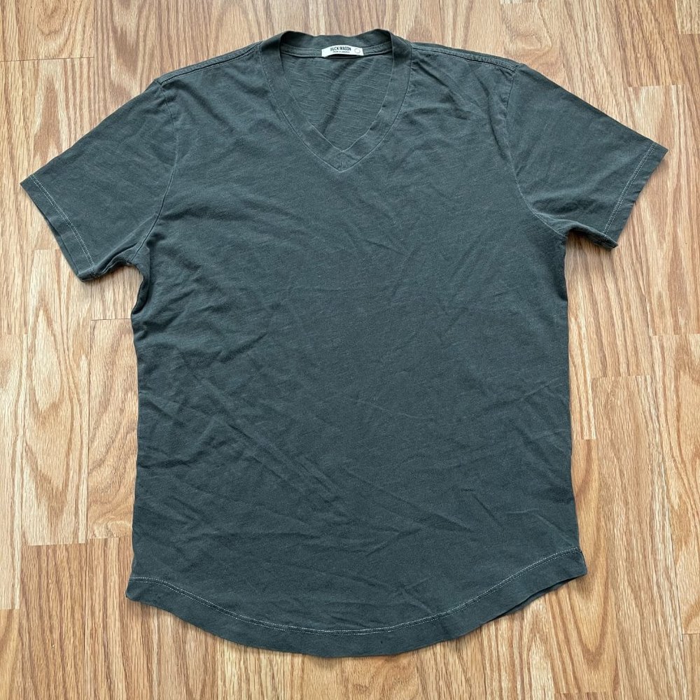 NEW BUCK MASON SLUB CURVED FOREST GREEN V-NECK TEE